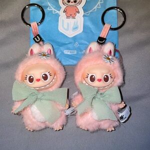 Labubu Mokoko Pin for Love Custom